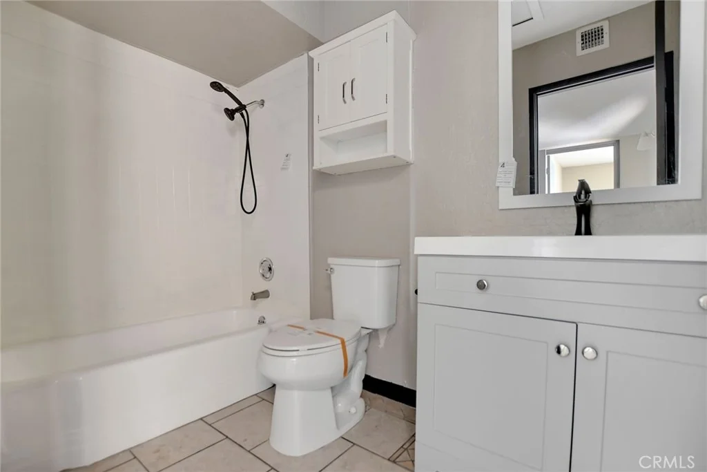 Photo of 27086 Wentworth Drive