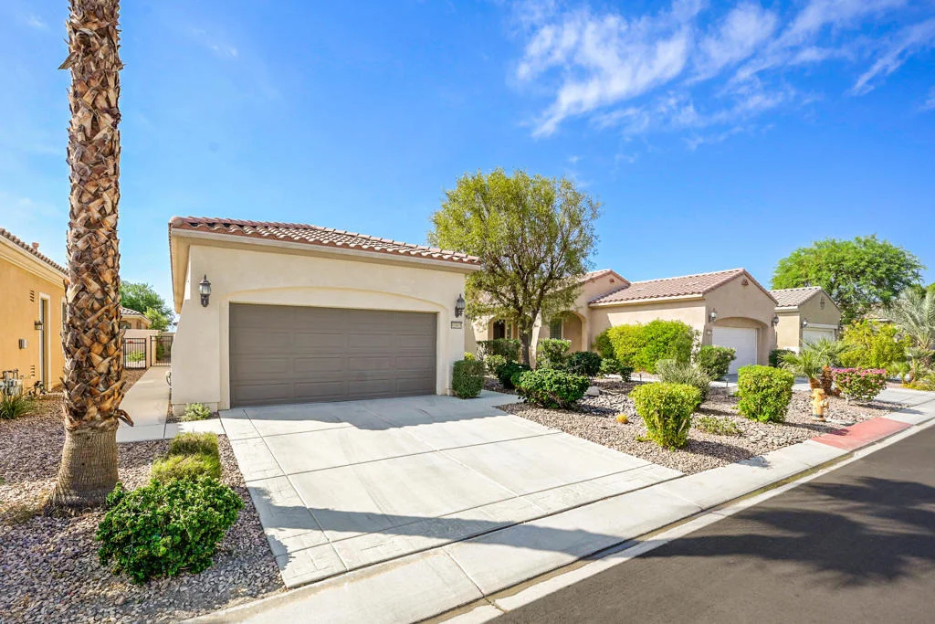 Photo of 81665 Avenida De Baile
