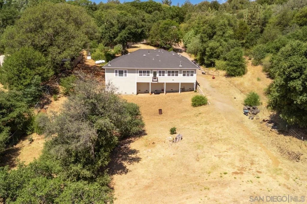 Photo of 4823 Belvedere