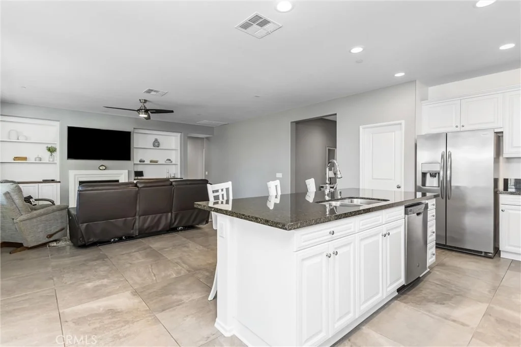 Photo of 402 Buena Mesa Dr