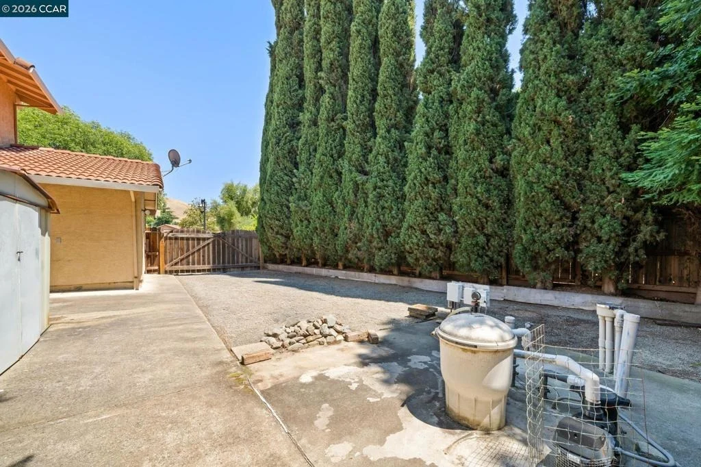 Photo of 721 Black Point Pl