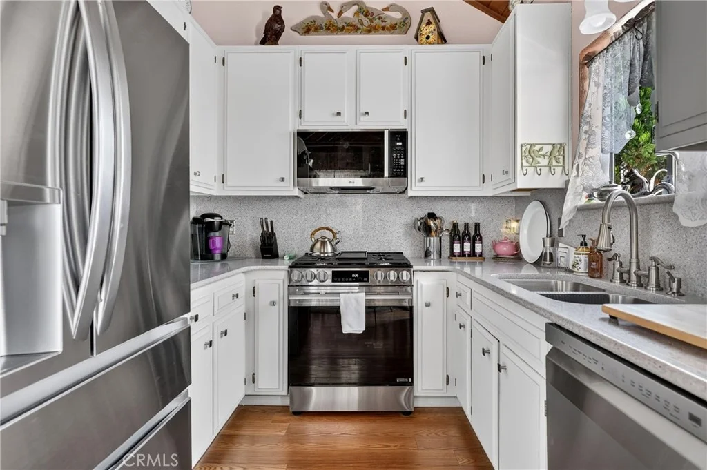 Photo of 1127 Yukon