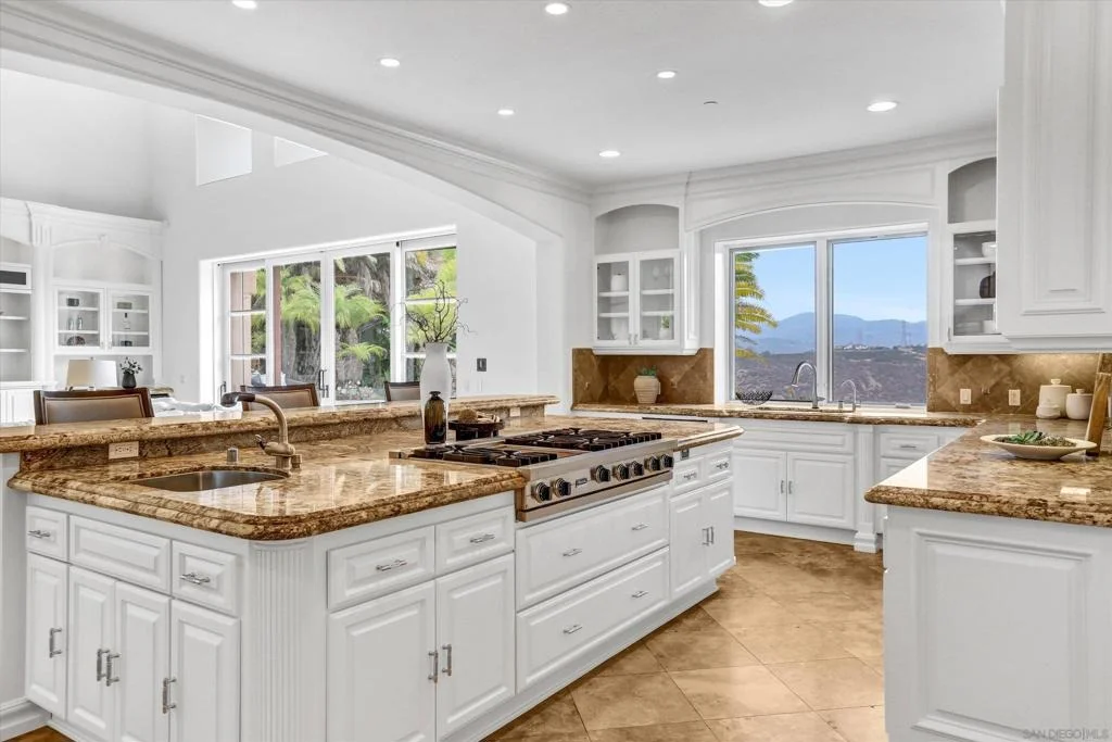 Photo of 6102 Avenida Alteras