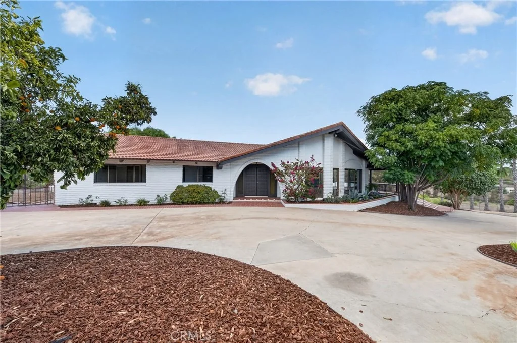 Photo of 2801 E Mission Road