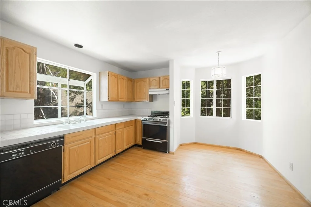 Photo of 499 Bel Air Drive