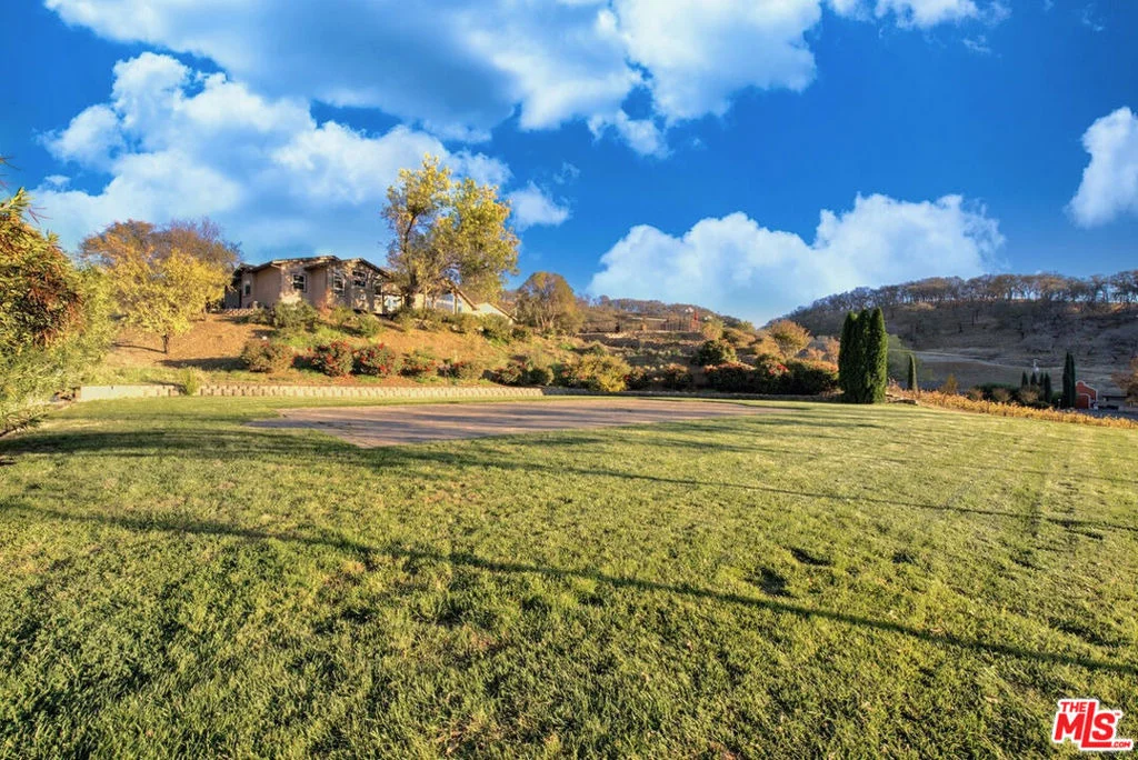 Photo of 5066 Clayton Road