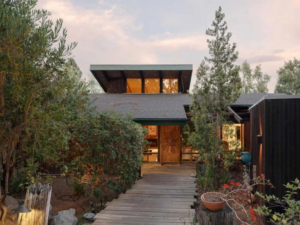 Photo of 5021 Bluff Place
