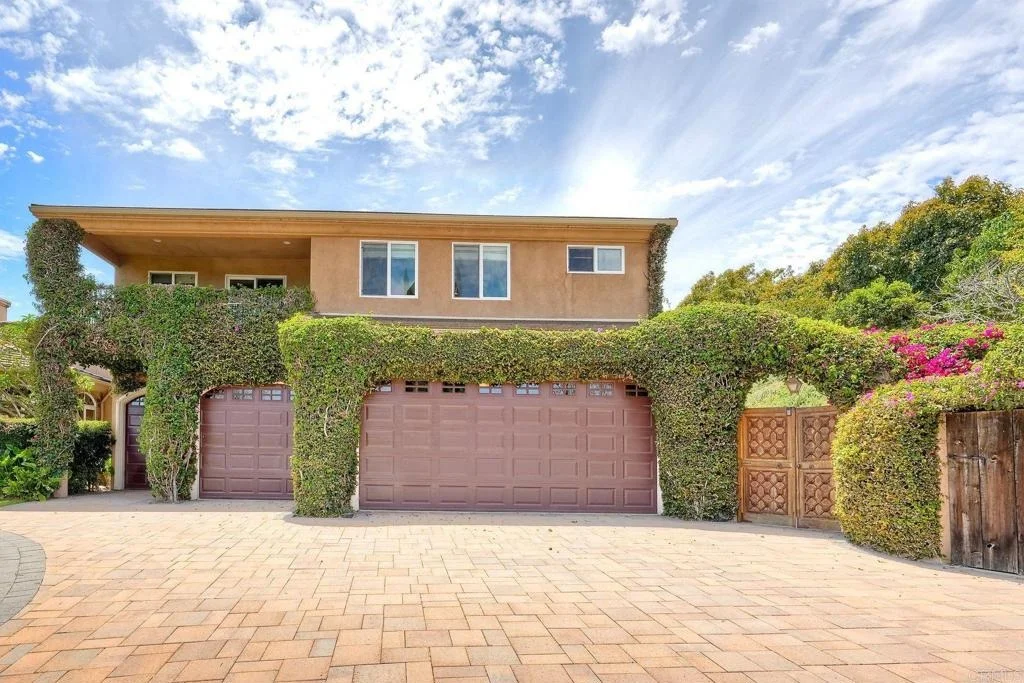Photo of 2484 Dos Lomas