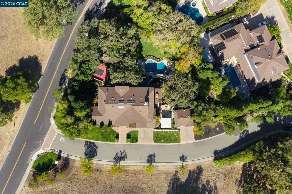 Photo of 1 Brooktree Dr