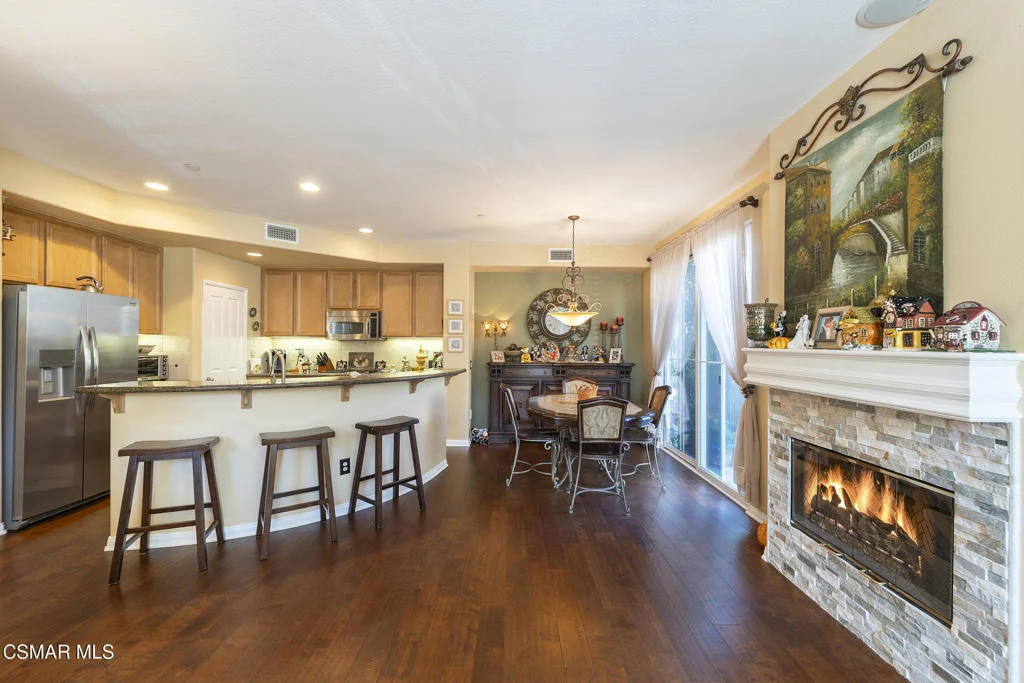Photo of Unit B at 2916 Esperanza Way