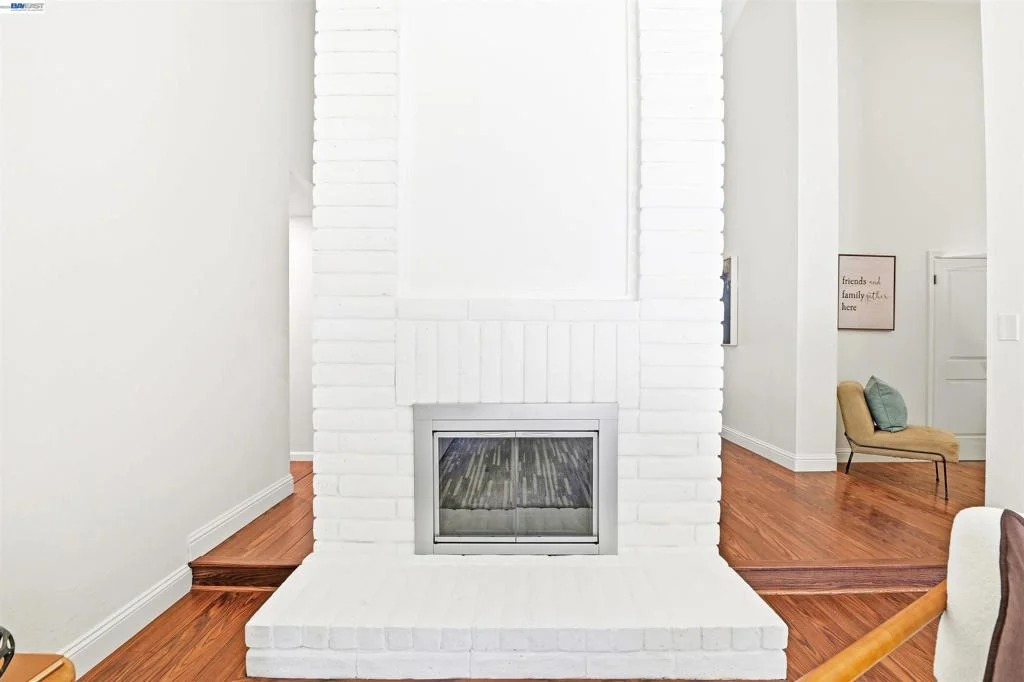 Photo of 467 Lowell Pl