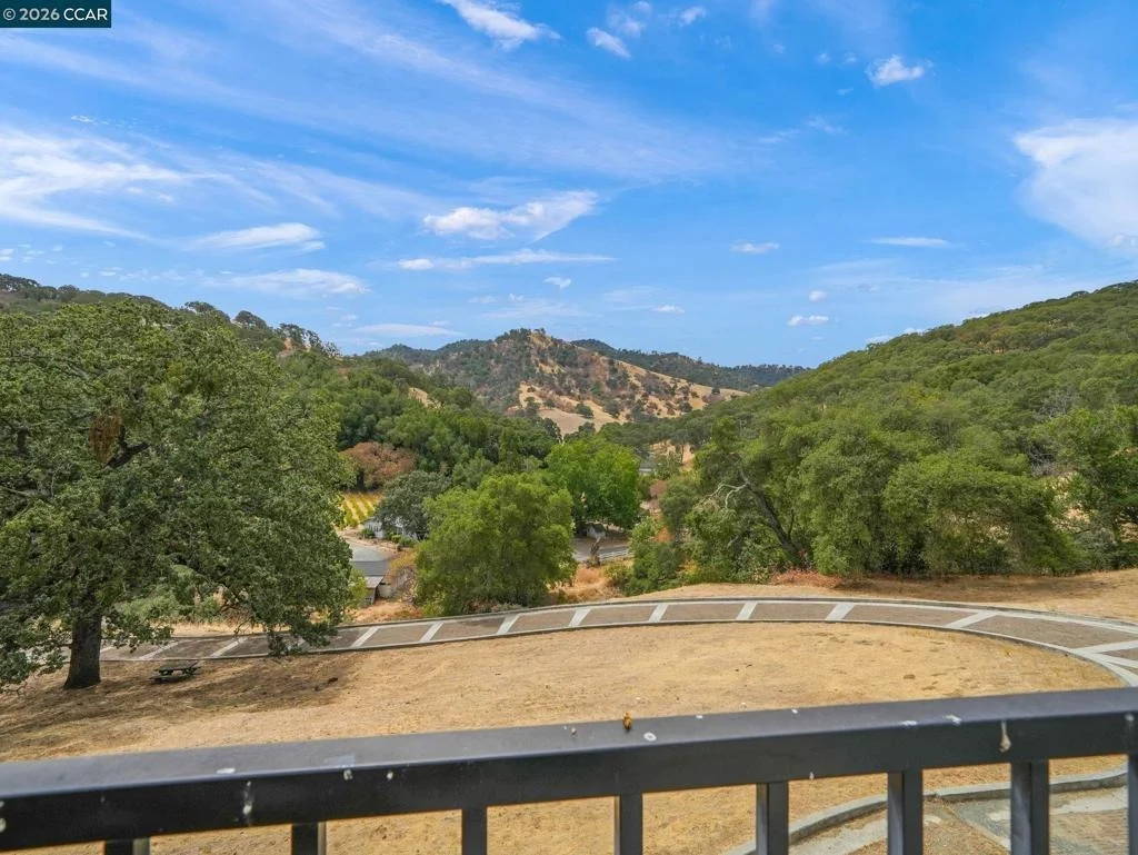 Photo of 1740 Curry Canyon Rd