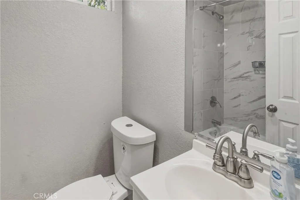 Photo of 394 S West