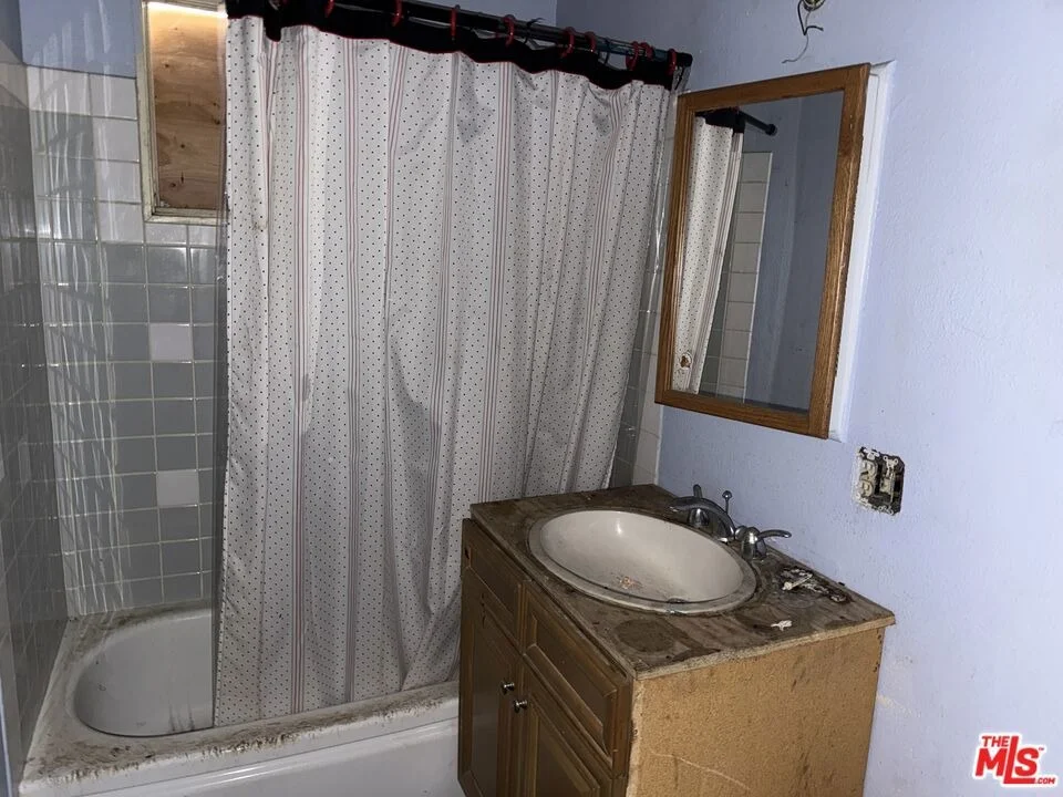 Photo of 7716 Grove Street