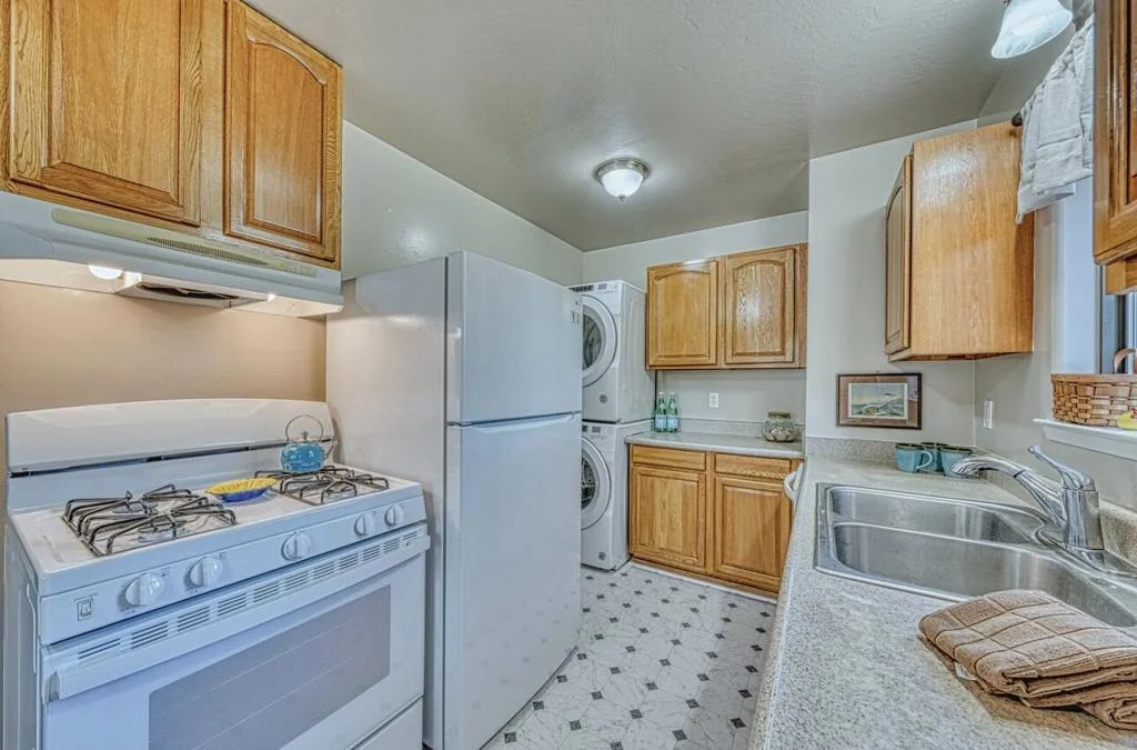 Photo of 7695 Pine Tree Way