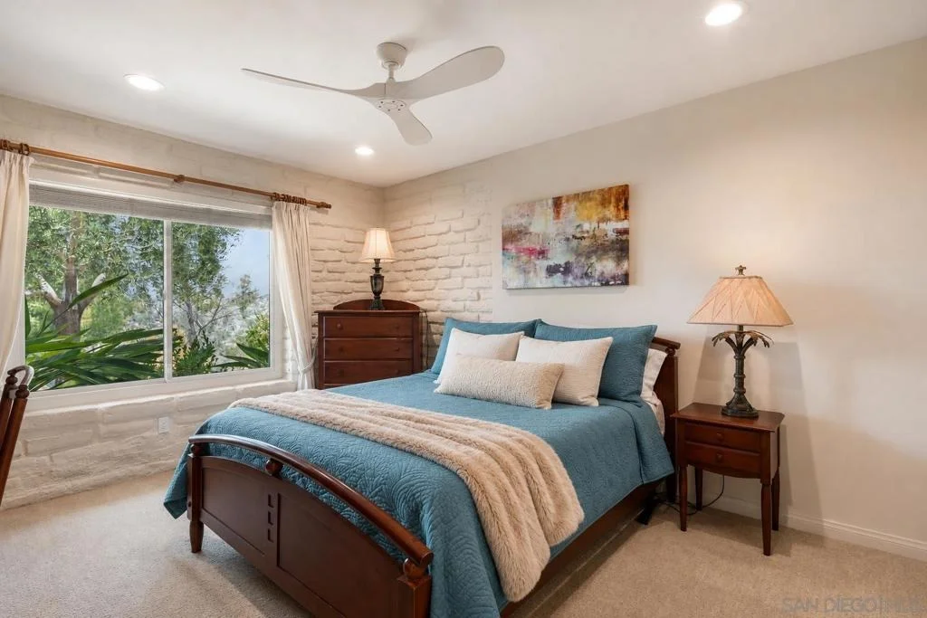 Photo of 2422 Peet Lane