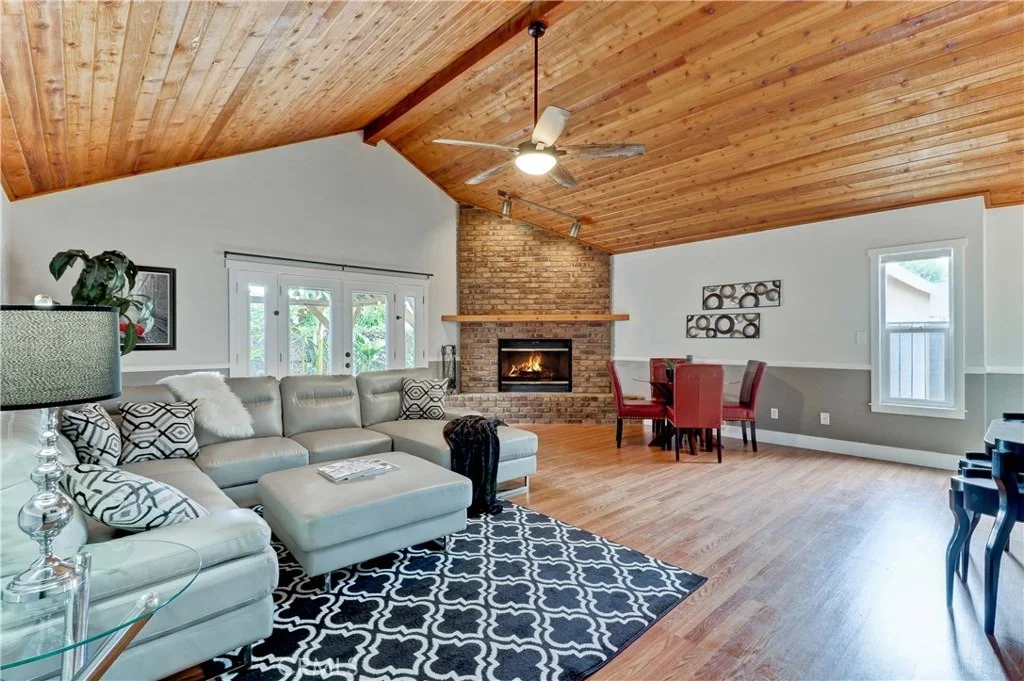 Photo of 2255 Roswell Avenue