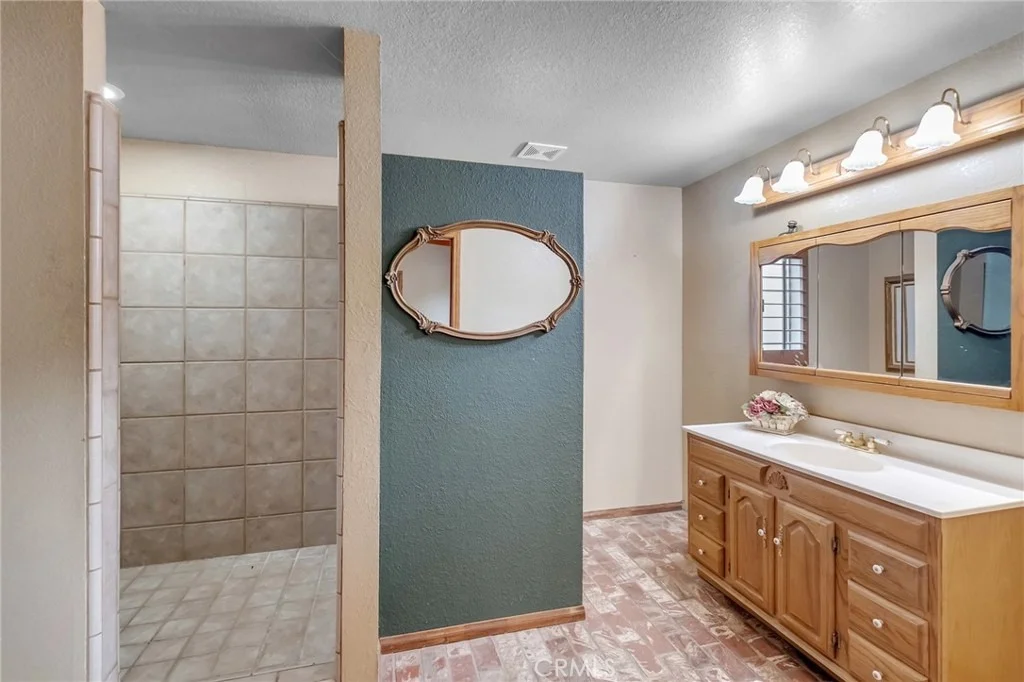 Photo of 3230 Silver Ridge