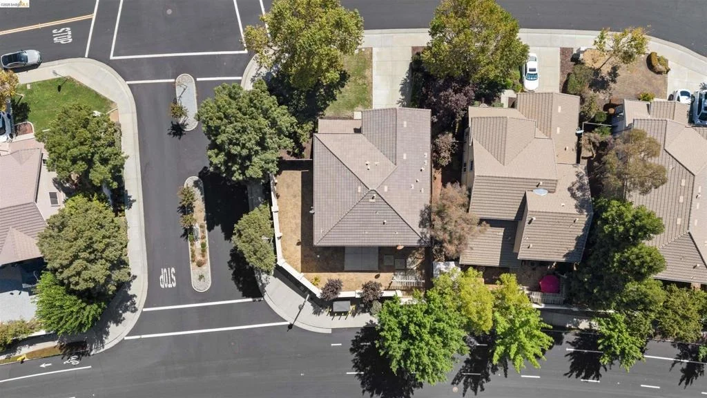 Photo of 9569 California Oak Cir