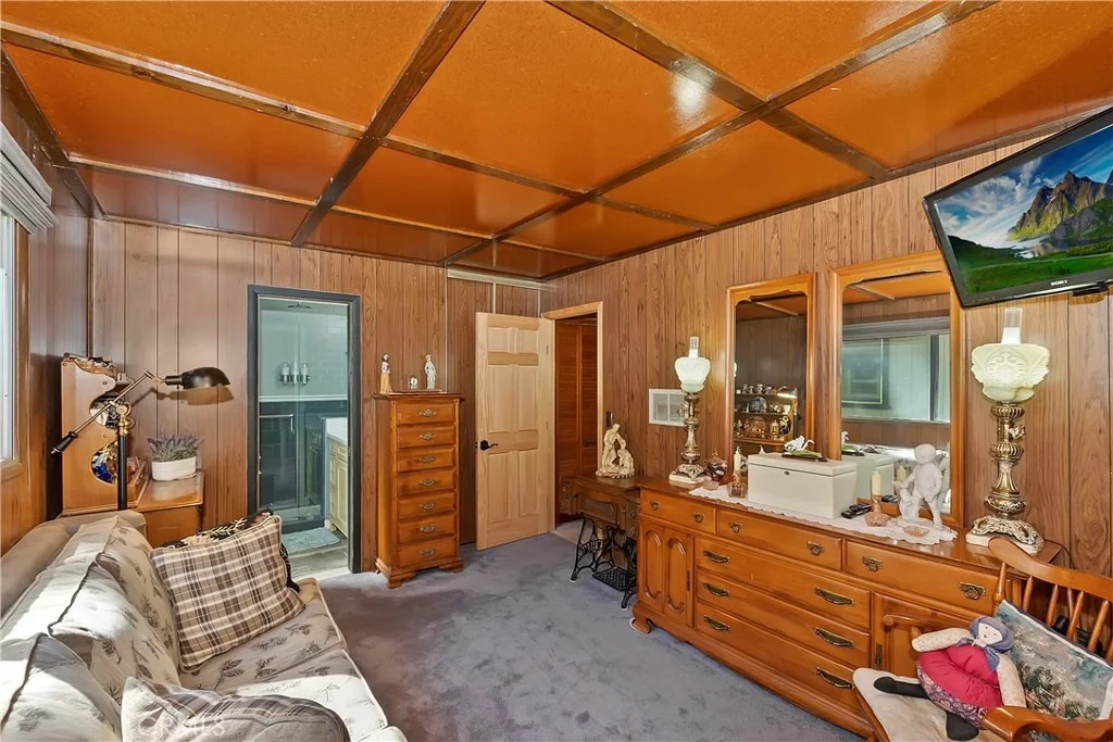 Photo of 571 Pine Lane