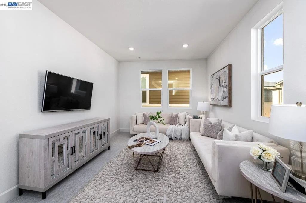 Photo of 4247 Healdsburg Way