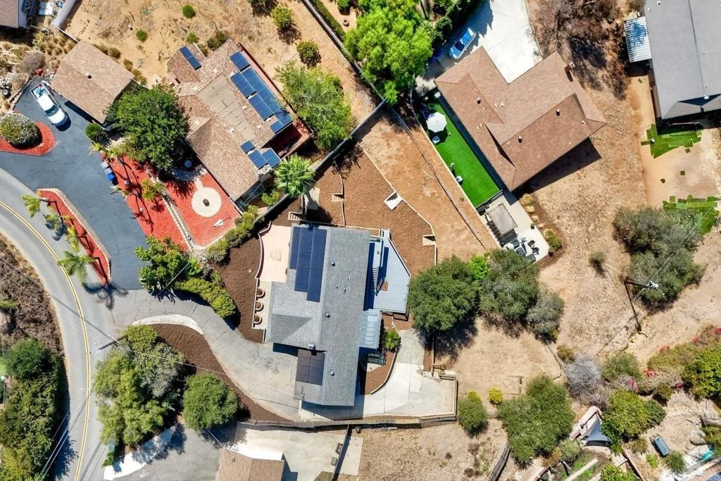 Photo of 2449 Primrose Ave