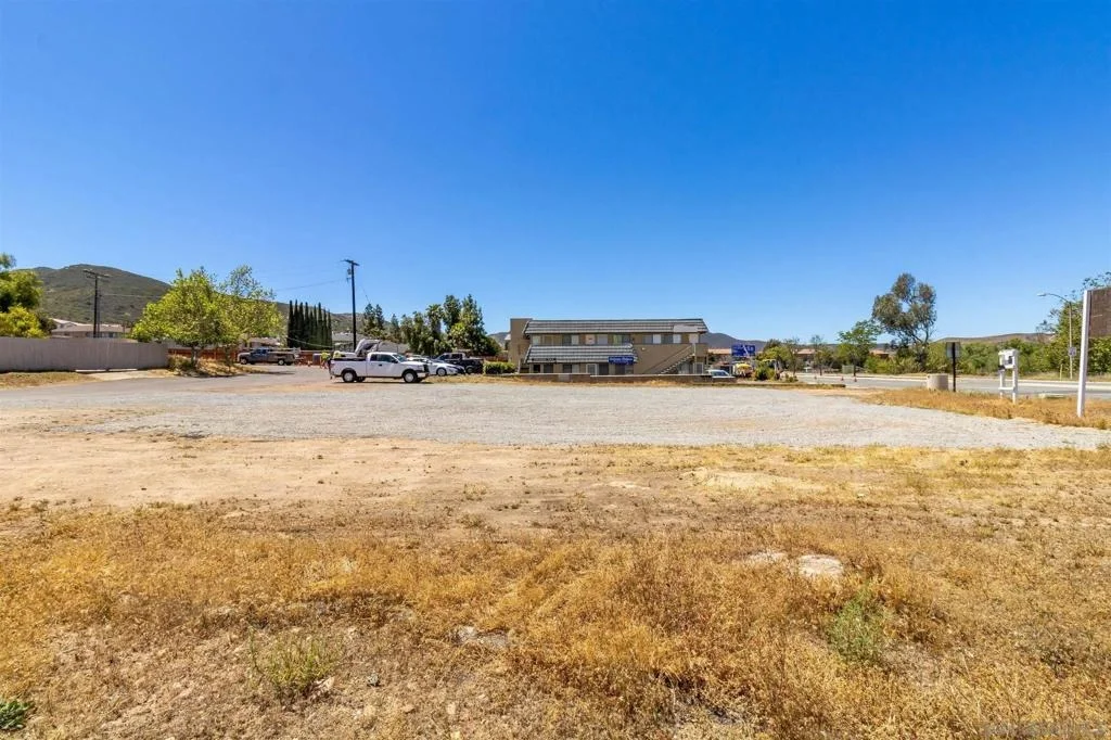 Photo of 8069 Mission Gorge 1