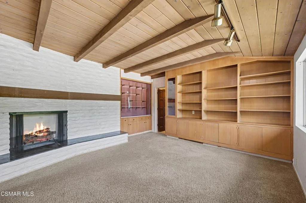 Photo of 195 Avocado Place
