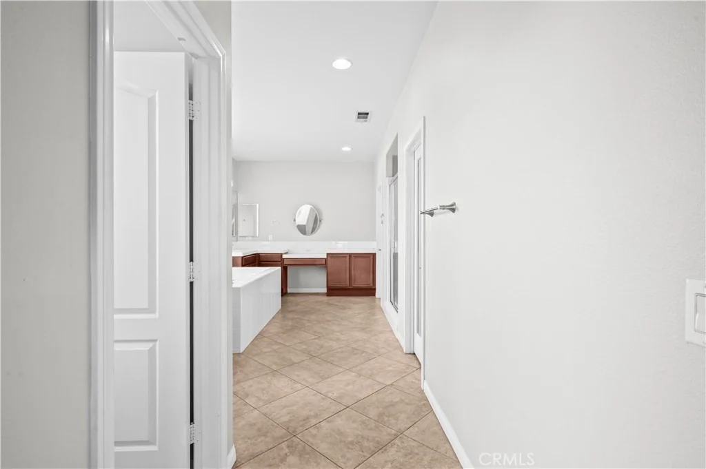 Photo of 17920 Log Hill