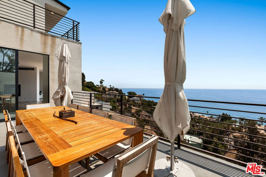 Photo of 3359 Rambla Pacifico