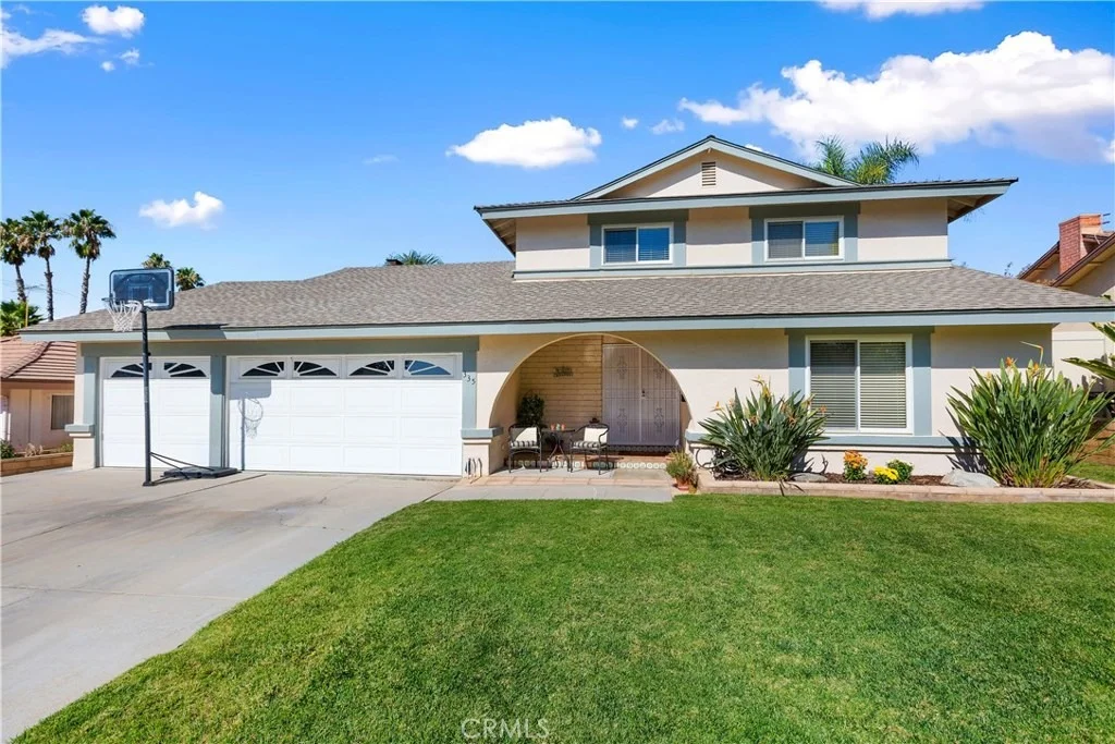 Photo of 335 Maravilla Drive