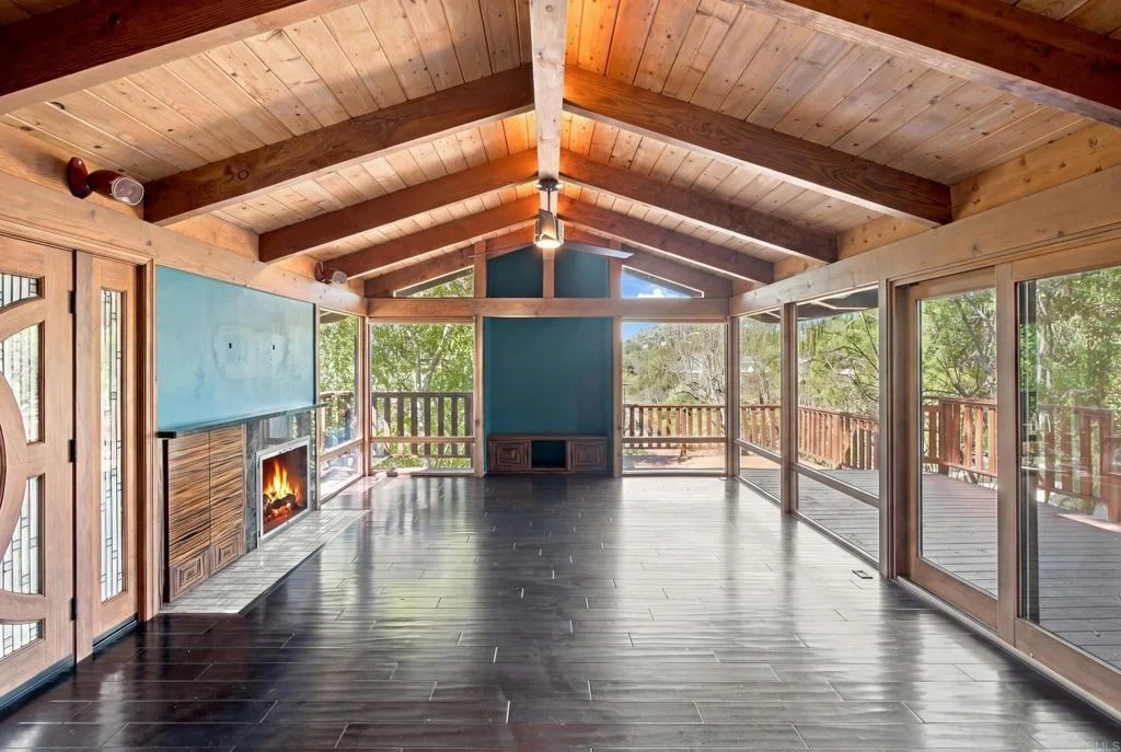 Photo of 4525 Lyons Drive