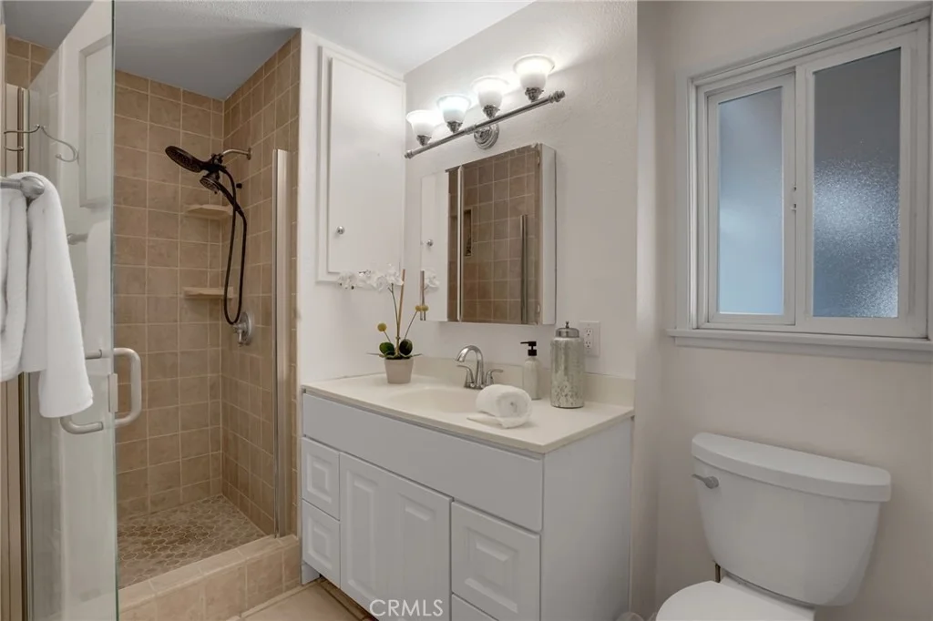 Photo of 7321 Colombia Drive