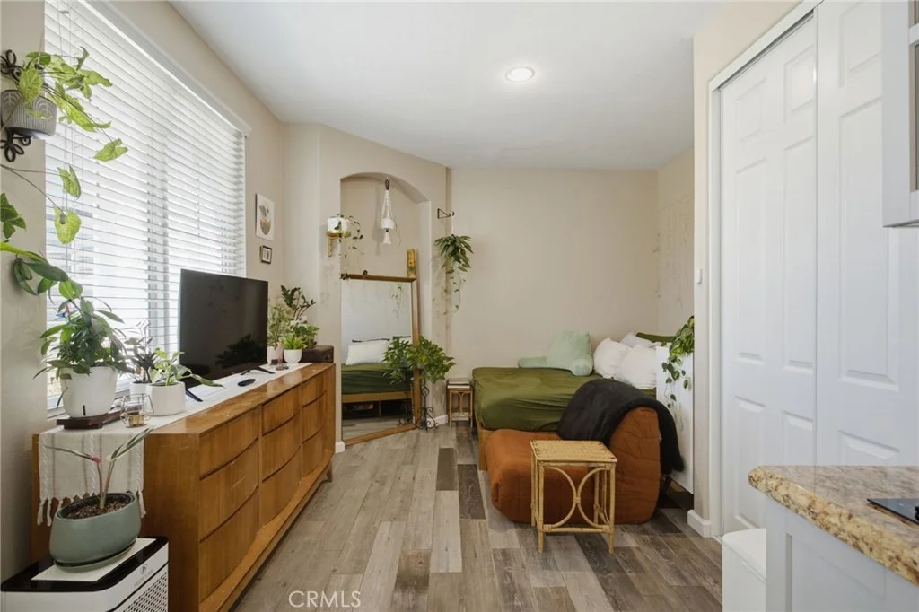 Photo of 37709 Oxford Drive