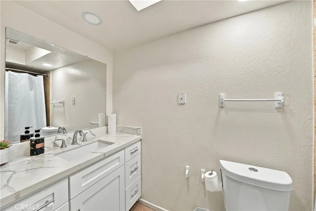 Photo of 21775 Sioux Road