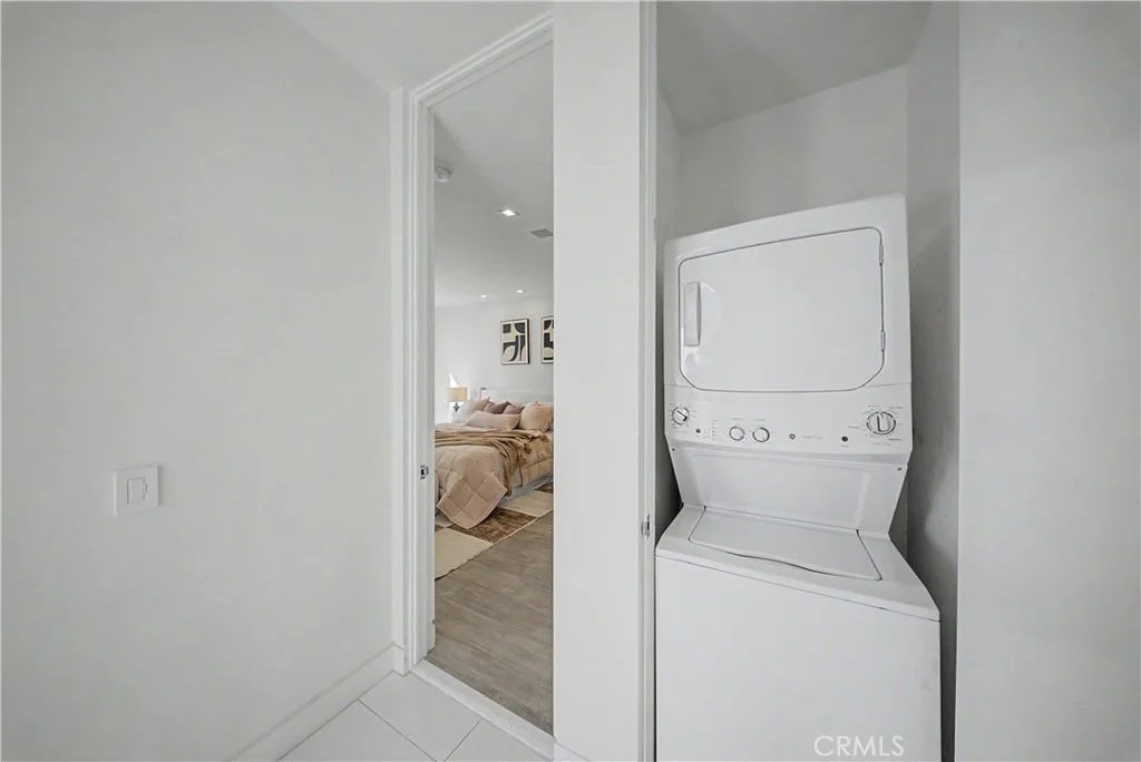 Photo of 9459 Beverly Crest