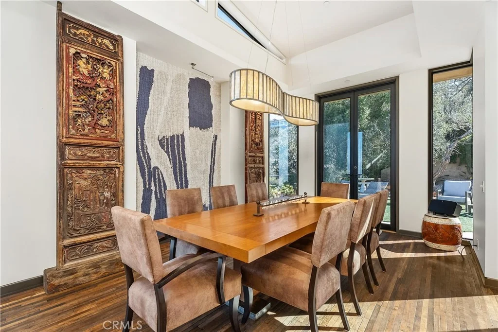 Photo of 2378 Crestview Drive