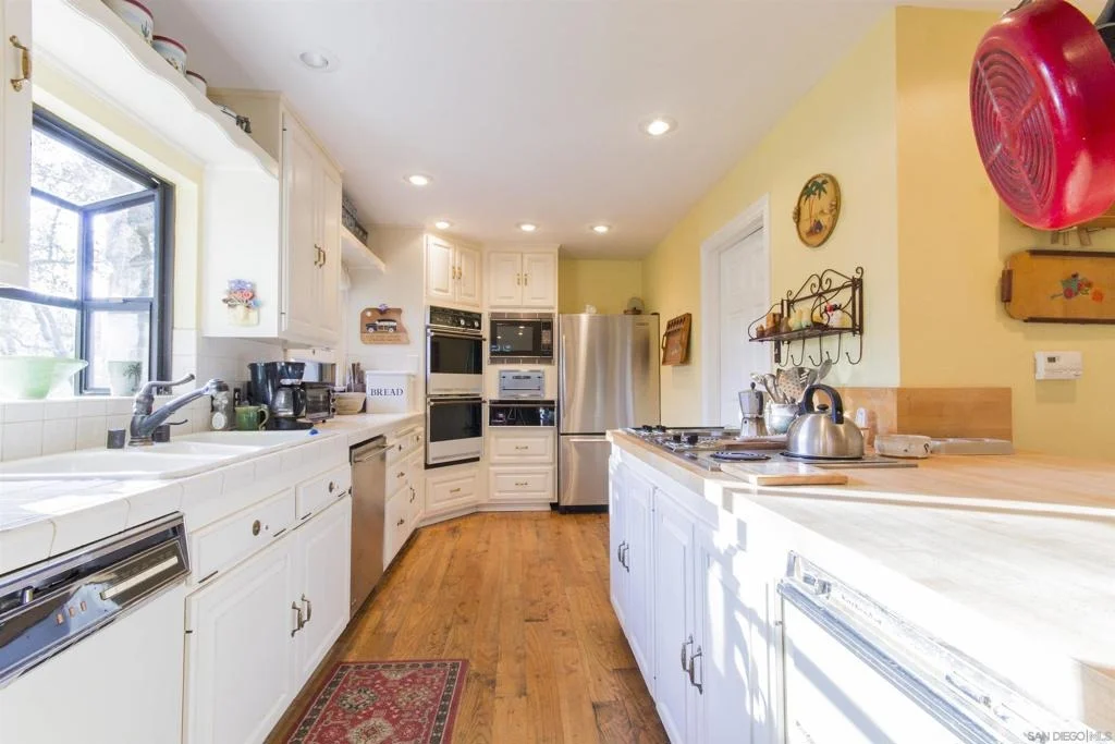 Photo of 28831 Spruce