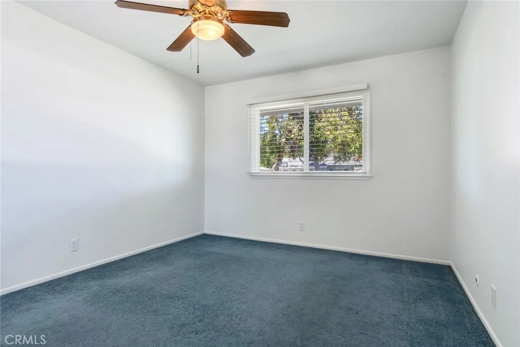 Photo of 1102 E. Amber Avenue