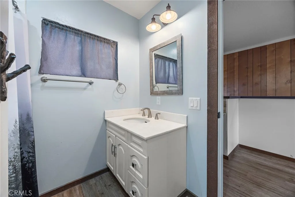 Photo of 23376 Crestline Road