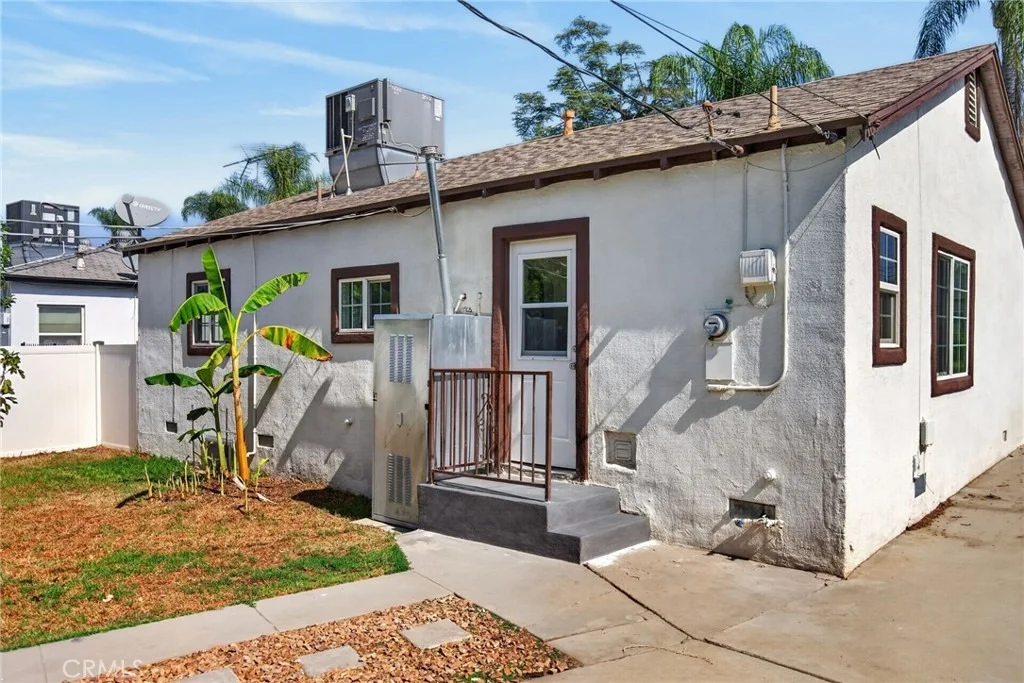 Photo of 4330 Oakwood Place