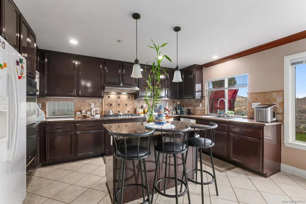Photo of 10394 Valley Waters Dr