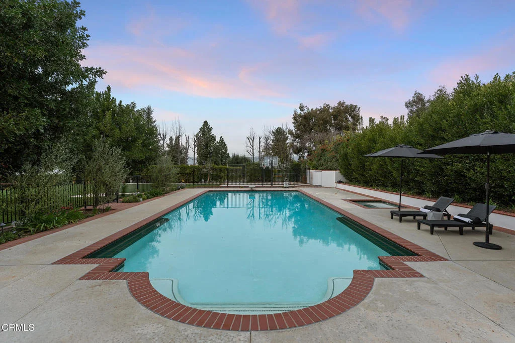 Photo of 550 Unique Lane