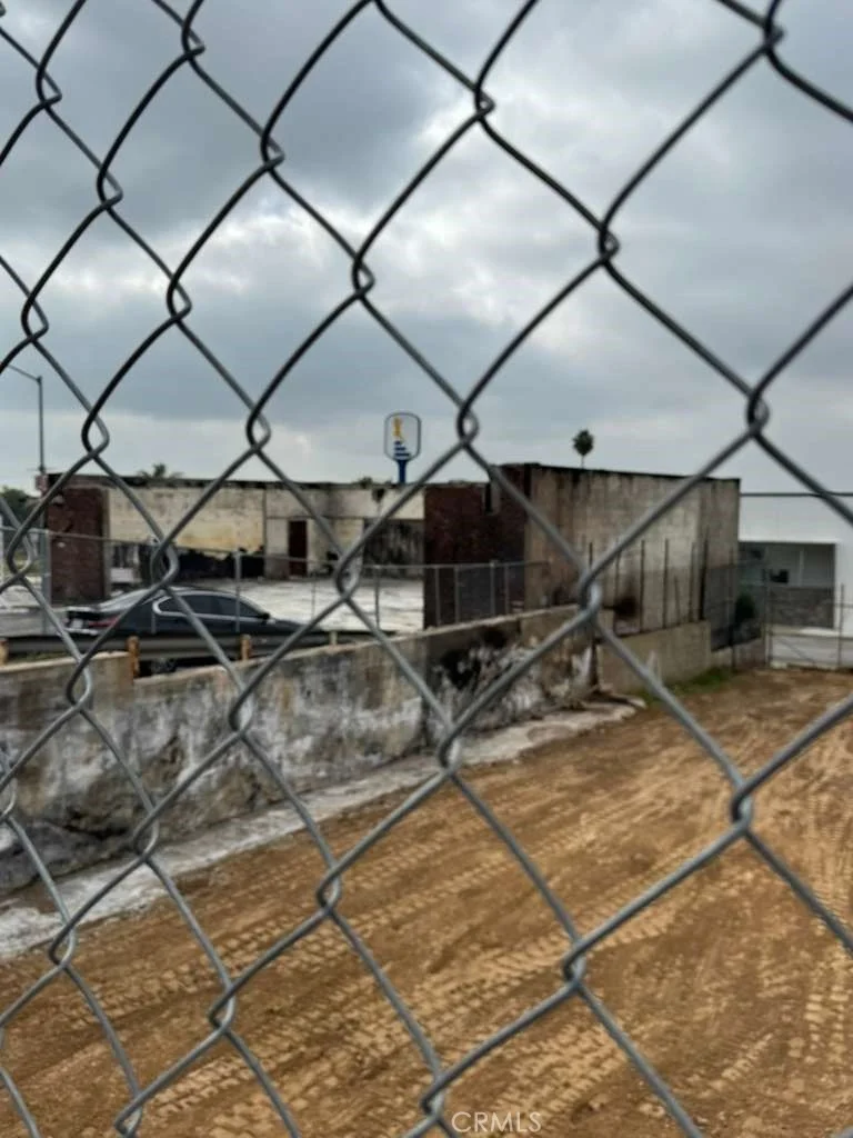 Photo of 2427 Lake