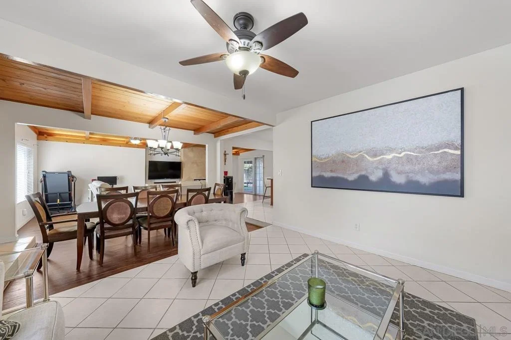 Photo of 922 Denise Ln