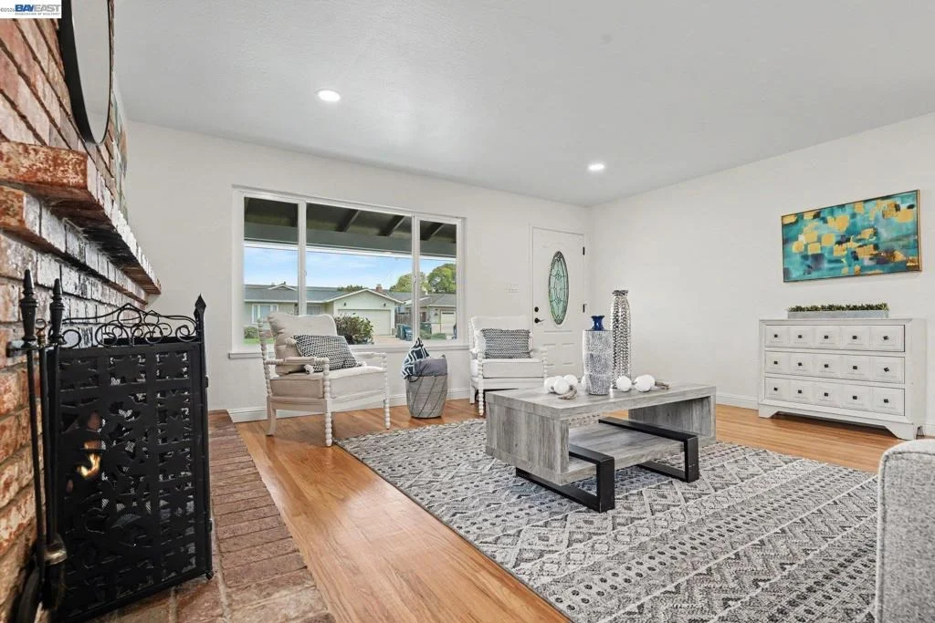 Photo of 1041 Wagoner Dr