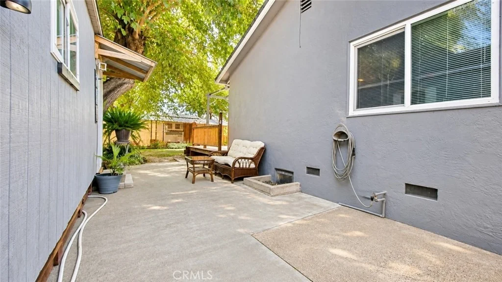 Photo of 180 Nina Avenue