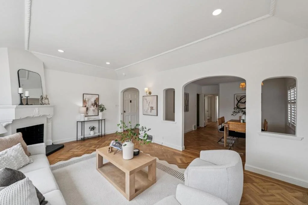 Photo of 825 Amazon Avenue