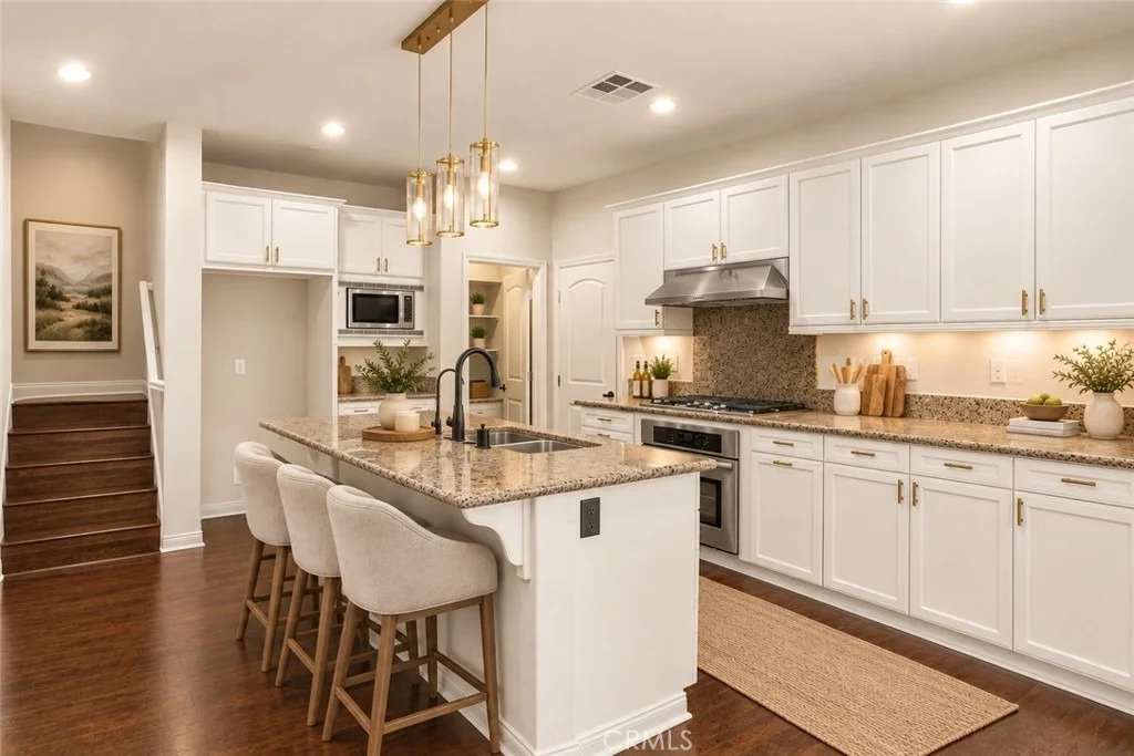 Photo of 439 N Naranjal