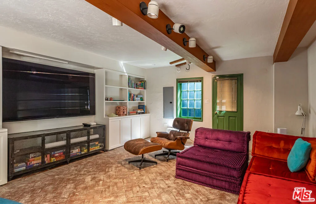 Photo of 23441 Malibu Colony Road